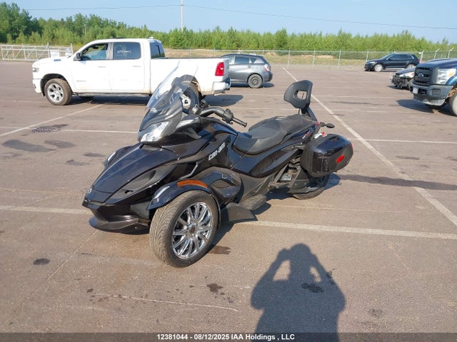 Can-Am 991 Etc 2014 2BXNCBC11EV000915 Image 2