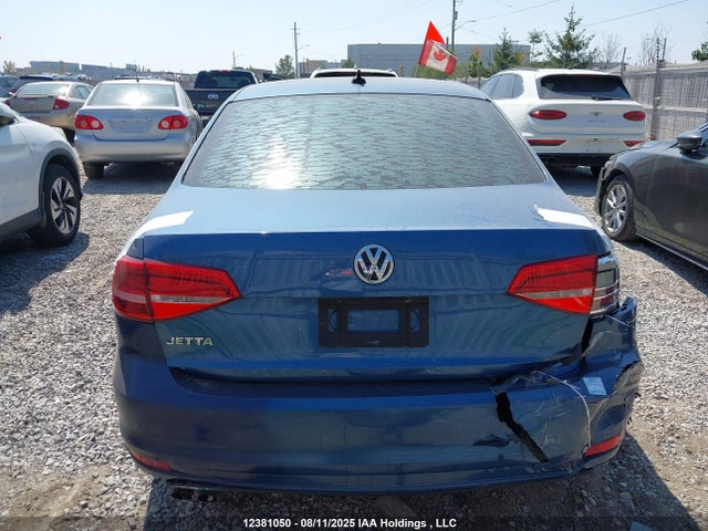 3VW2K7AJ0FM425238 Volkswagen 2015