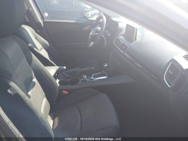 JM1BM1V76E1164945 Mazda pe