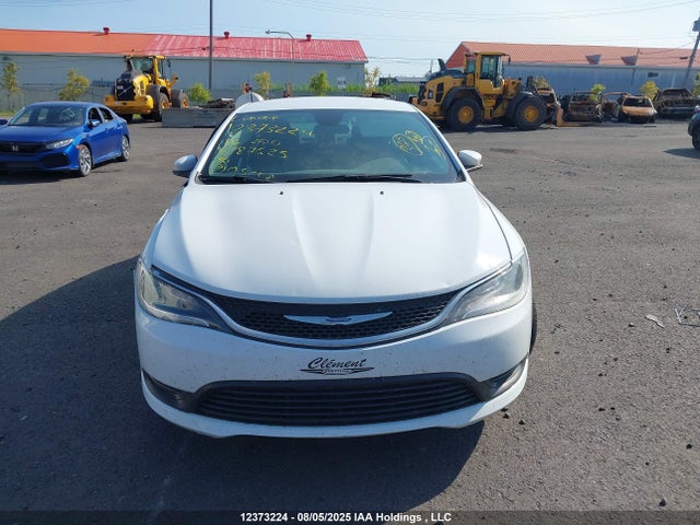 1C3CCCFB7GN187625 Chrysler 200