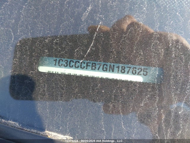 1C3CCCFB7GN187625 Chrysler 200