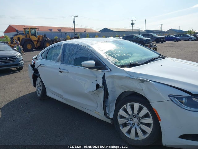 1C3CCCFB7GN187625 Chrysler 200