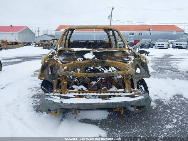 3GTUUBETXNG608812 GMC lm2
