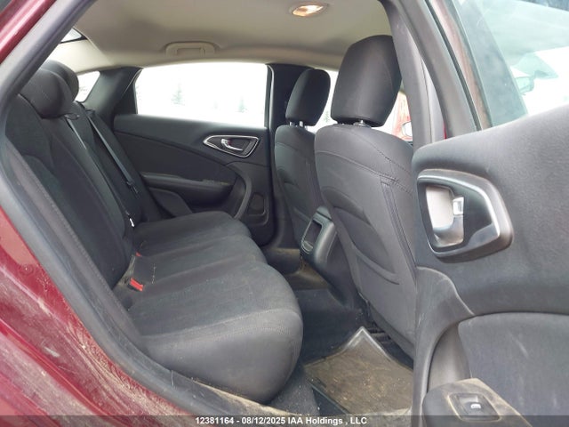 1C3CCCFBXGN122770 Chrysler 200