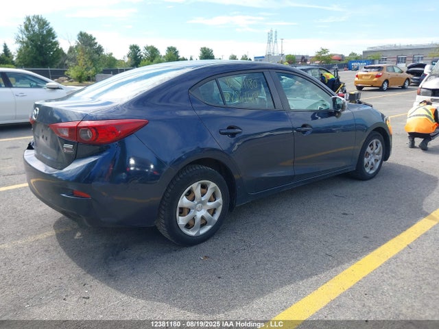 3MZBN1U79JM267401 Mazda pe