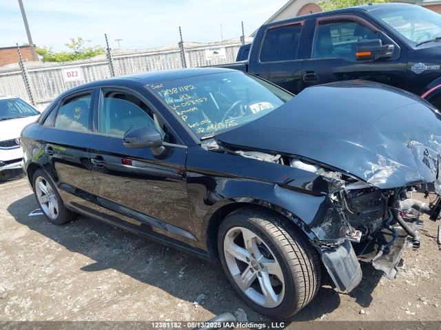 WAUB8GFF0J1053957 Audi A3