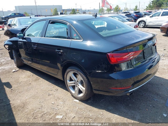 WAUB8GFF0J1053957 Audi A3