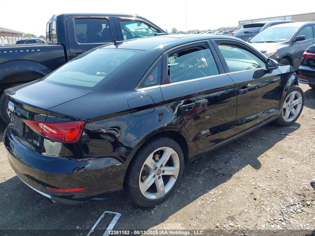 WAUB8GFF0J1053957 Audi A3