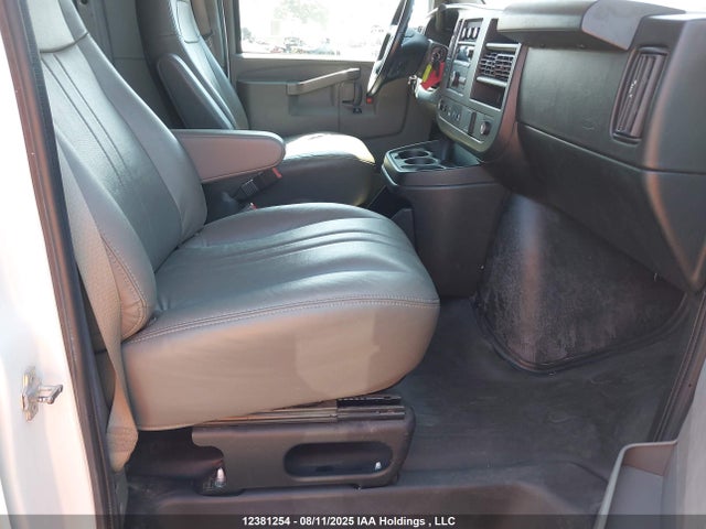 1GTW7AFP3P1136661 GMC lv1