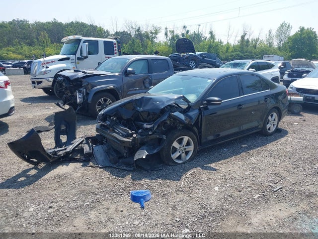 3VWD07AJ2EM413881 Volkswagen Jetta