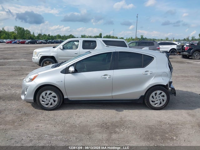 JTDKDTB31H1596733 Toyota 1nz-fxe+1lm