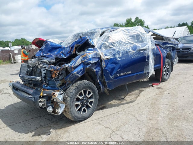 Продаж на аукціоні авто 2015 Toyota Tundra Sr 5.7l V8, vin: 5TFUY5F1XFX465635, номер лоту: 12381336