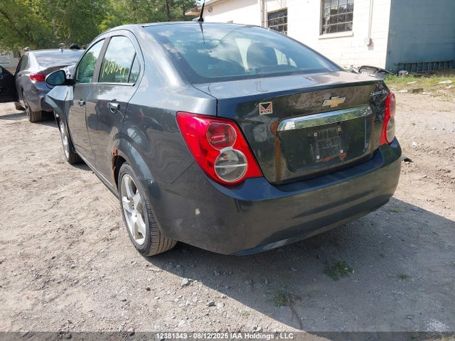 1G1JC5EH8E4201516 Chevrolet luw