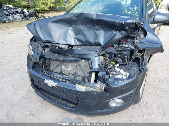 1G1JC5EH8E4201516 Chevrolet luw