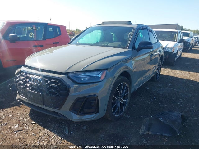 Audi Q5 2021 WA1EAAFY3M2028112 Image 2
