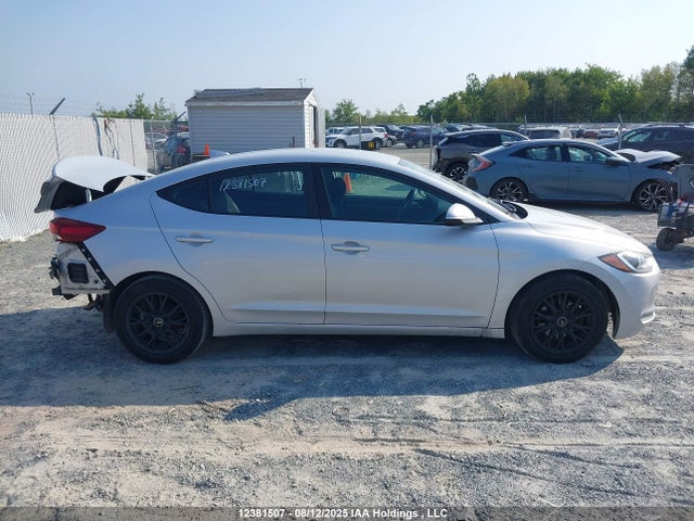 KMHD84LF7HU152973 Hyundai Elantra