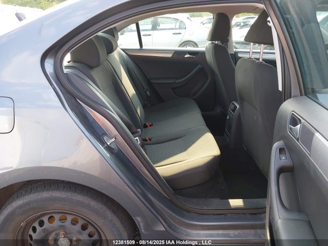 3VW2K7AJ9FM425979 Volkswagen Jetta