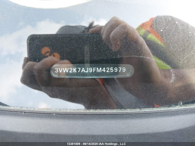3VW2K7AJ9FM425979 Volkswagen Jetta
