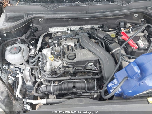 3VV3X7B21NM091575 Volkswagen tsi