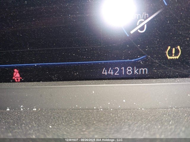 3VV3X7B21NM091575 Volkswagen tsi