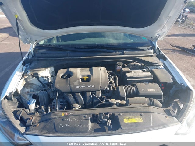 Hyundai 2017 2017 5NPD74LF8HH142387 Image 10