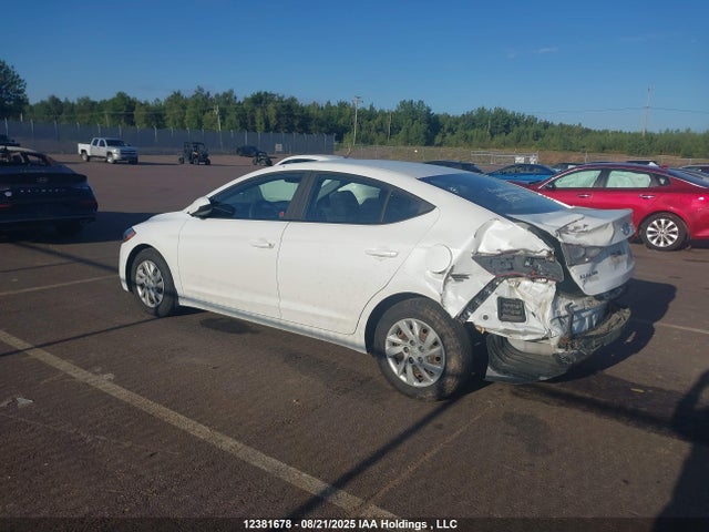 Hyundai 2017 2017 5NPD74LF8HH142387 Image 3