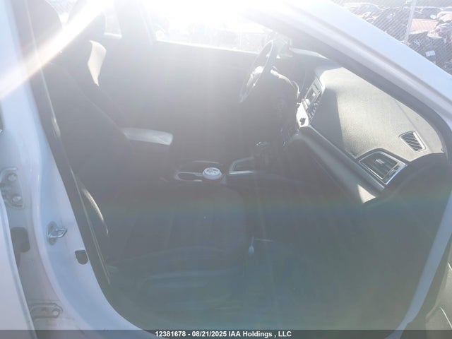 Hyundai 2017 2017 5NPD74LF8HH142387 Image 5