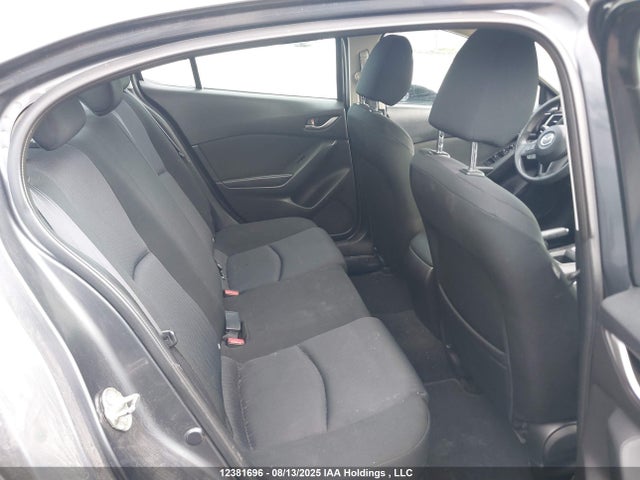 3MZBM1U78FM188067 Mazda pe