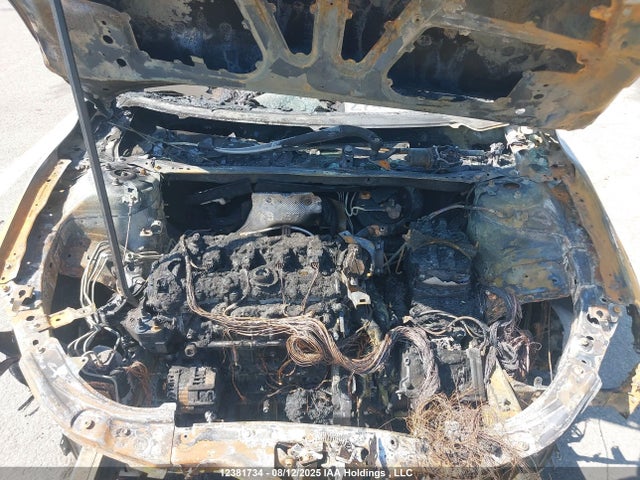 3MZBM1L77GM305737 Mazda 3 TOURING