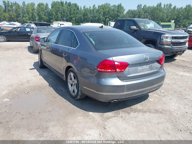 1VWBV7A35FC026772 Volkswagen 2015