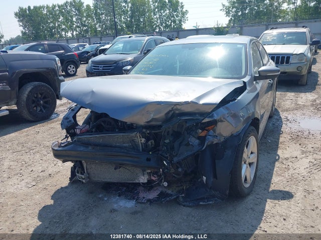 1VWBV7A35FC026772 Volkswagen 2015