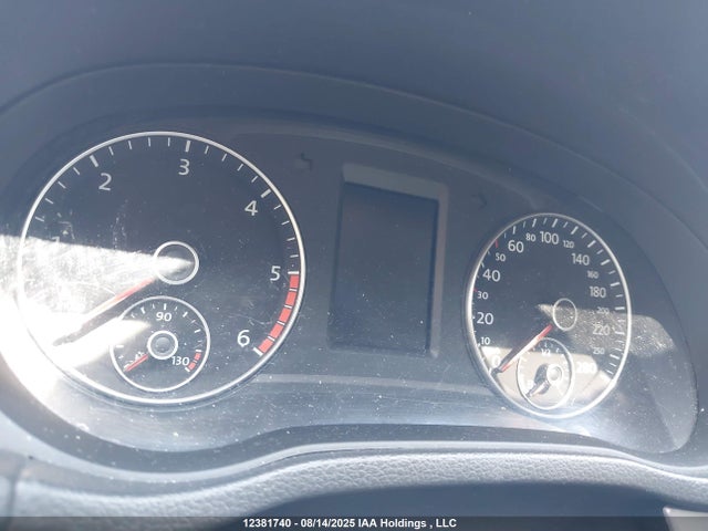 1VWBV7A35FC026772 Volkswagen 2015