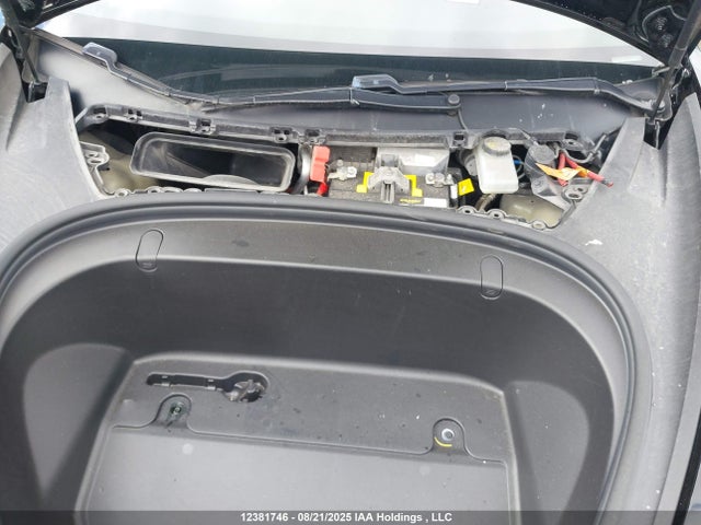 5YJ3E1EA6KF413938 Tesla MODEL 3