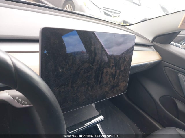 5YJ3E1EA6KF413938 Tesla MODEL 3