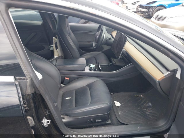5YJ3E1EA6KF413938 Tesla MODEL 3