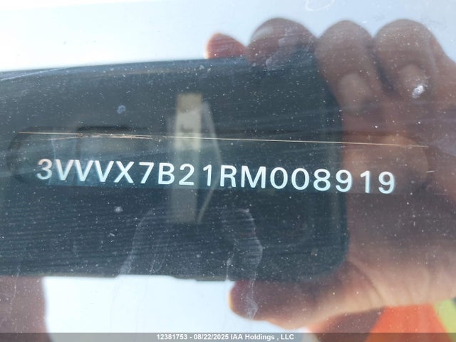 3VVVX7B21RM008919 Volkswagen tsi