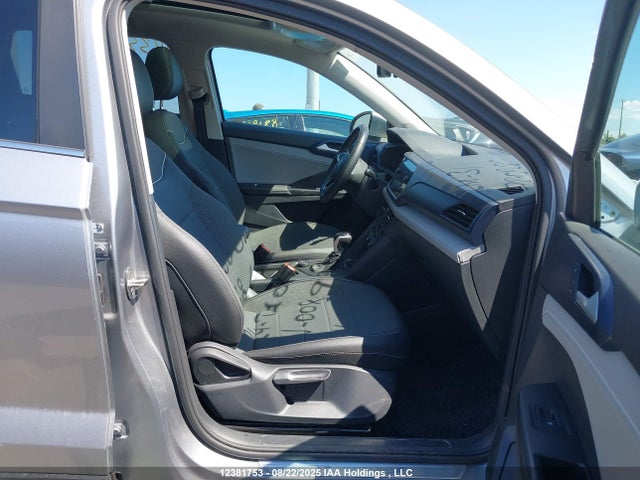 3VVVX7B21RM008919 Volkswagen tsi