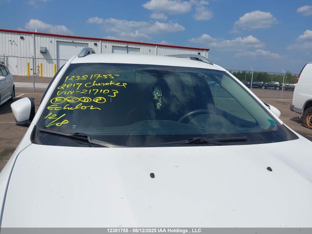 Jeep 2017 2017 1C4PJMCS2HD217103 Image 18