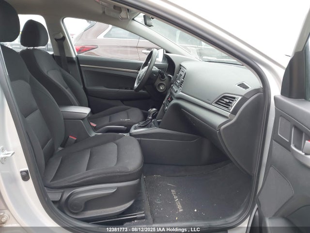 5NPD74LF1HH120165 Hyundai Elantra