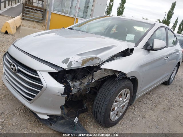 5NPD74LF1HH120165 Hyundai Elantra
