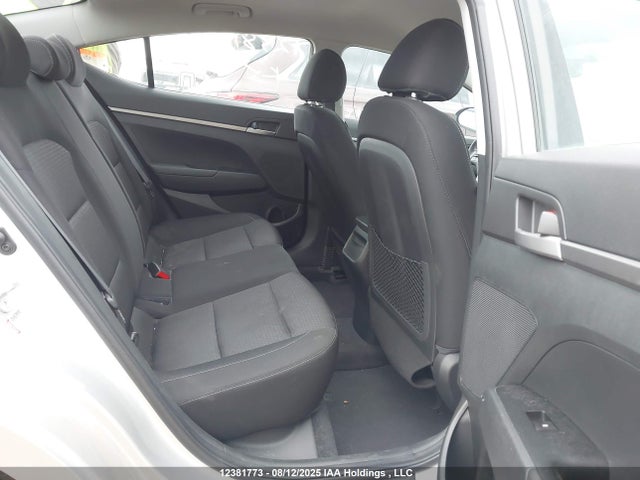 5NPD74LF1HH120165 Hyundai Elantra