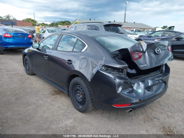 3MZBPAC77KM114254 Mazda pe
