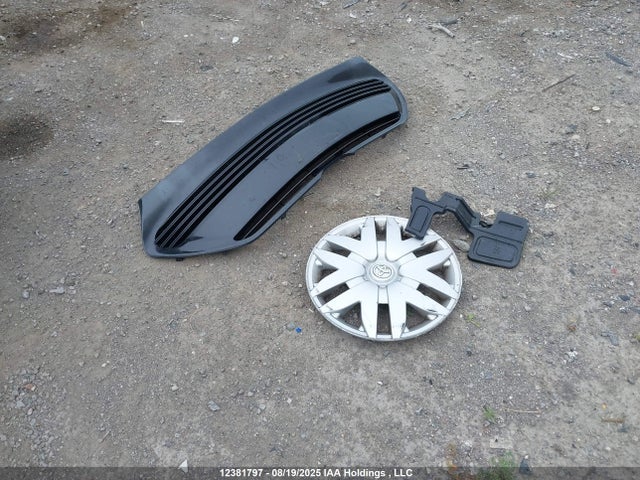 2T1BURHE9HC876696 Toyota 2zr-fe