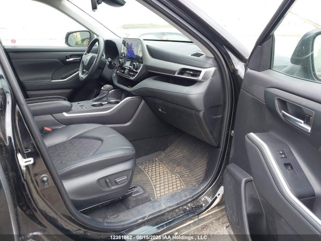 5TDKBRCH2RS621243 Toyota a25a-fxs