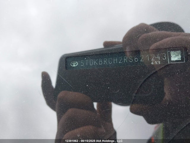 5TDKBRCH2RS621243 Toyota a25a-fxs