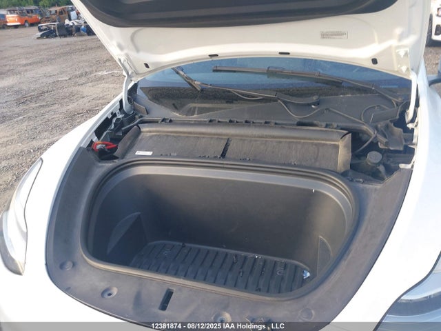 7SAYGDEE9NF465902 Tesla Model Y