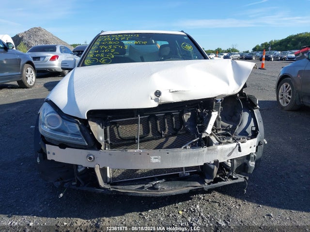 WDDGF8AB2EA943543 Mercedes-Benz C-Class