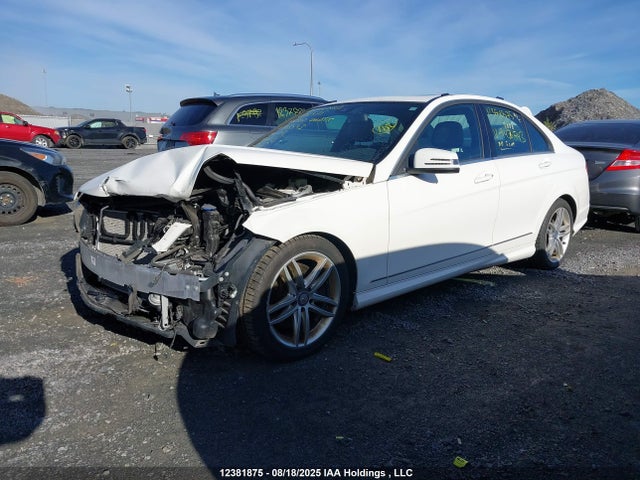 WDDGF8AB2EA943543 Mercedes-Benz C-Class