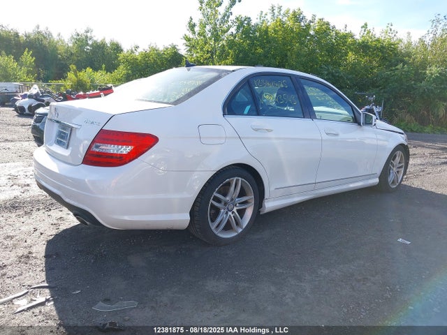 WDDGF8AB2EA943543 Mercedes-Benz C-Class