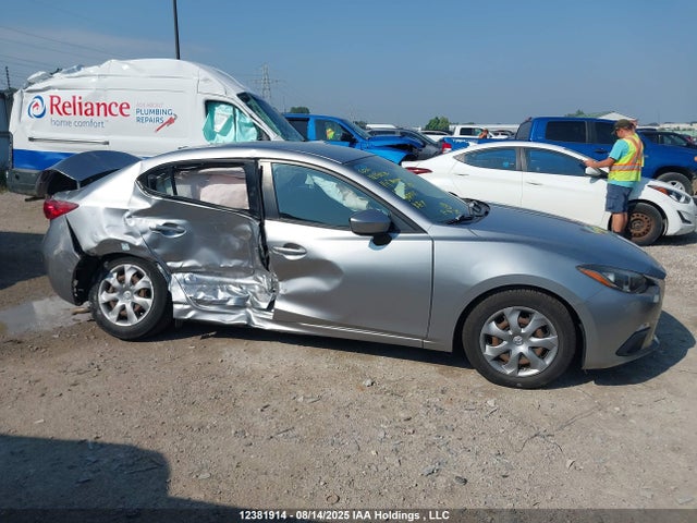 JM1BM1U75E1139715 Mazda pe